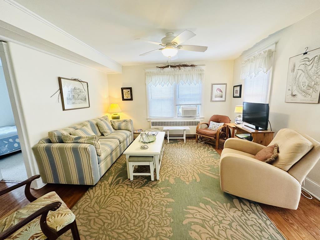 Sunset Cottage - STONES THROW TO THE BEACH | Photo 11