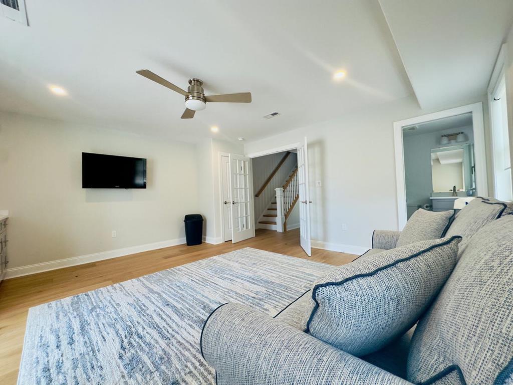 7104 Pleasure Avenue, Sea Isle City (Beach Block)
