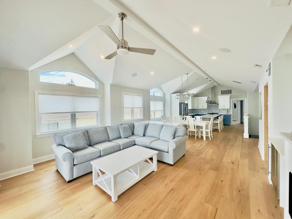 7104 Pleasure Avenue, Sea Isle City (Beach Block)