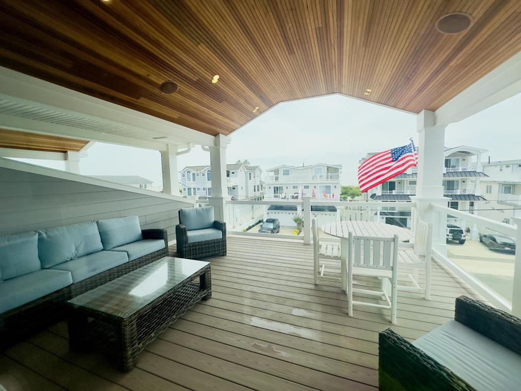 7104 Pleasure Avenue, Sea Isle City (Beach Block)
