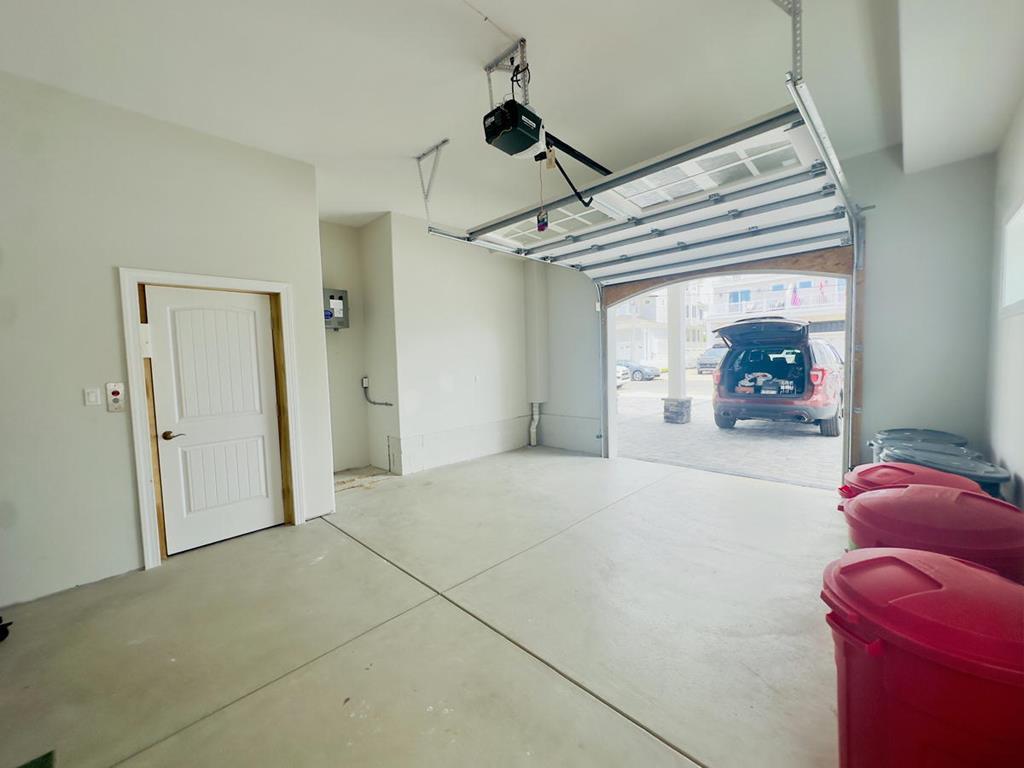 7104 Pleasure Avenue, Sea Isle City (Beach Block)