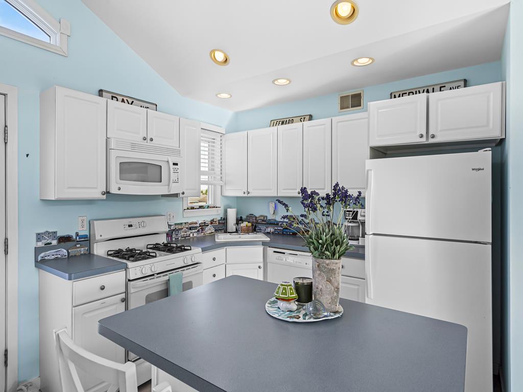 2209 S Bay Avenue, Beach Haven (Ocean Block)