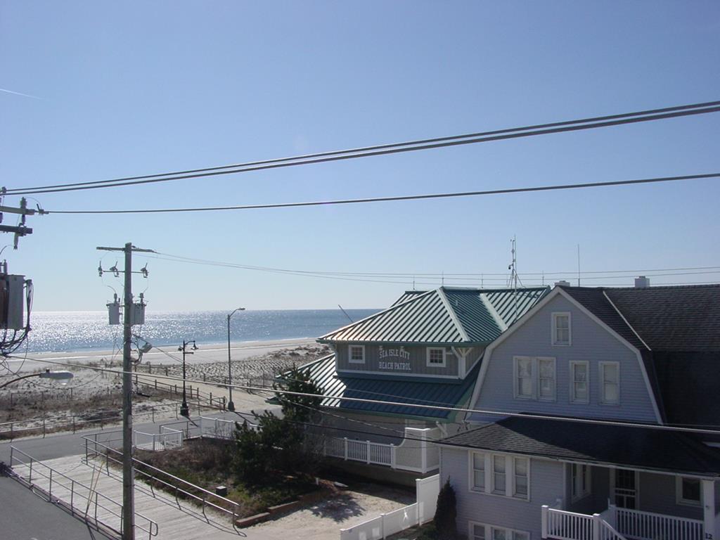 4400 Beach, Sea Isle City (Beach Front)