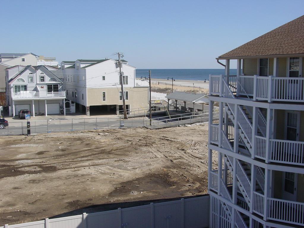 4400 Beach, Sea Isle City (Beach Front)