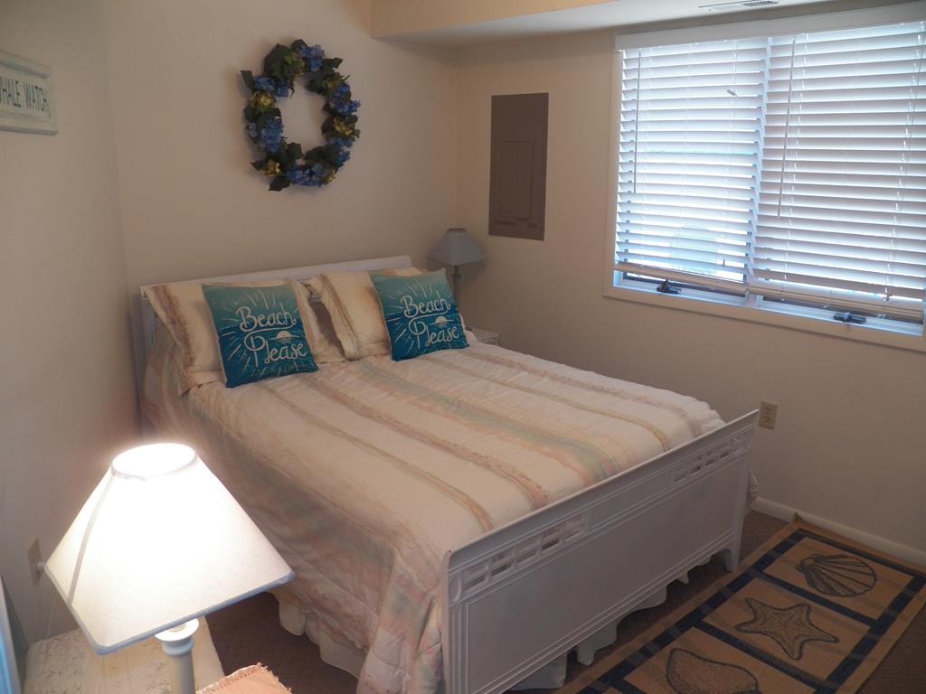 124 48th Street - Picture 