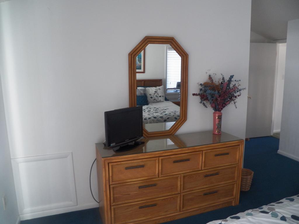 124 48th Street - Picture 