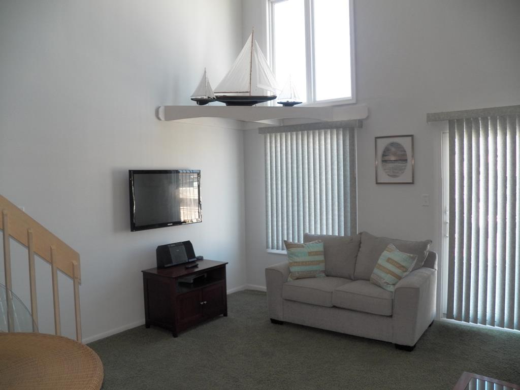 124 48th Street - Picture 