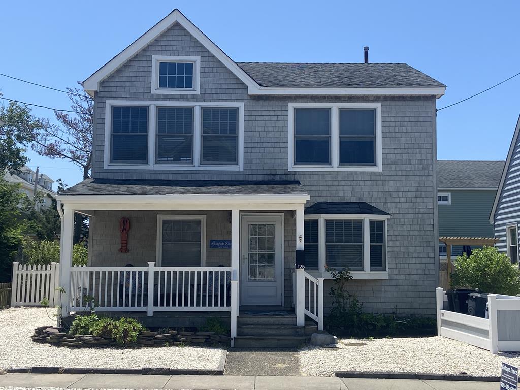 128 E Maryland Avenue, Beach Haven Terrace