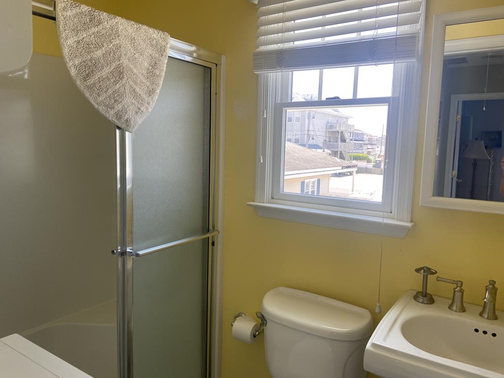 128 E Maryland Avenue, Beach Haven Terrace (Ocean Block)