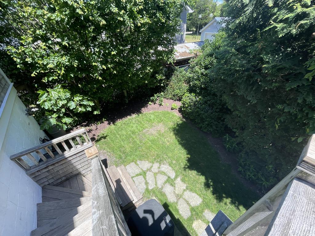 639 Seagrove | Photo 26
