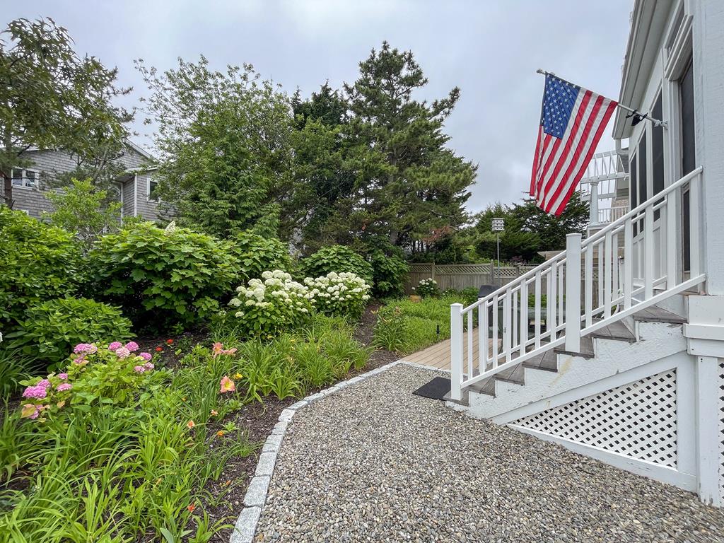 300 Lincoln Avenue | Photo 29