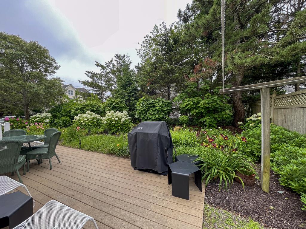 300 Lincoln Avenue | Photo 32