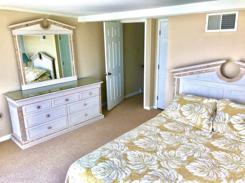 6701 Pleasure Avenue, Sea Isle City (Beach Front)