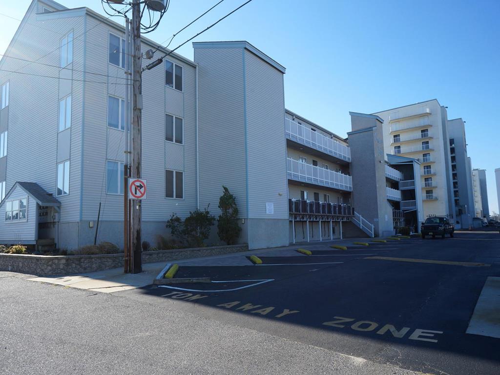 3400 Promenade - 