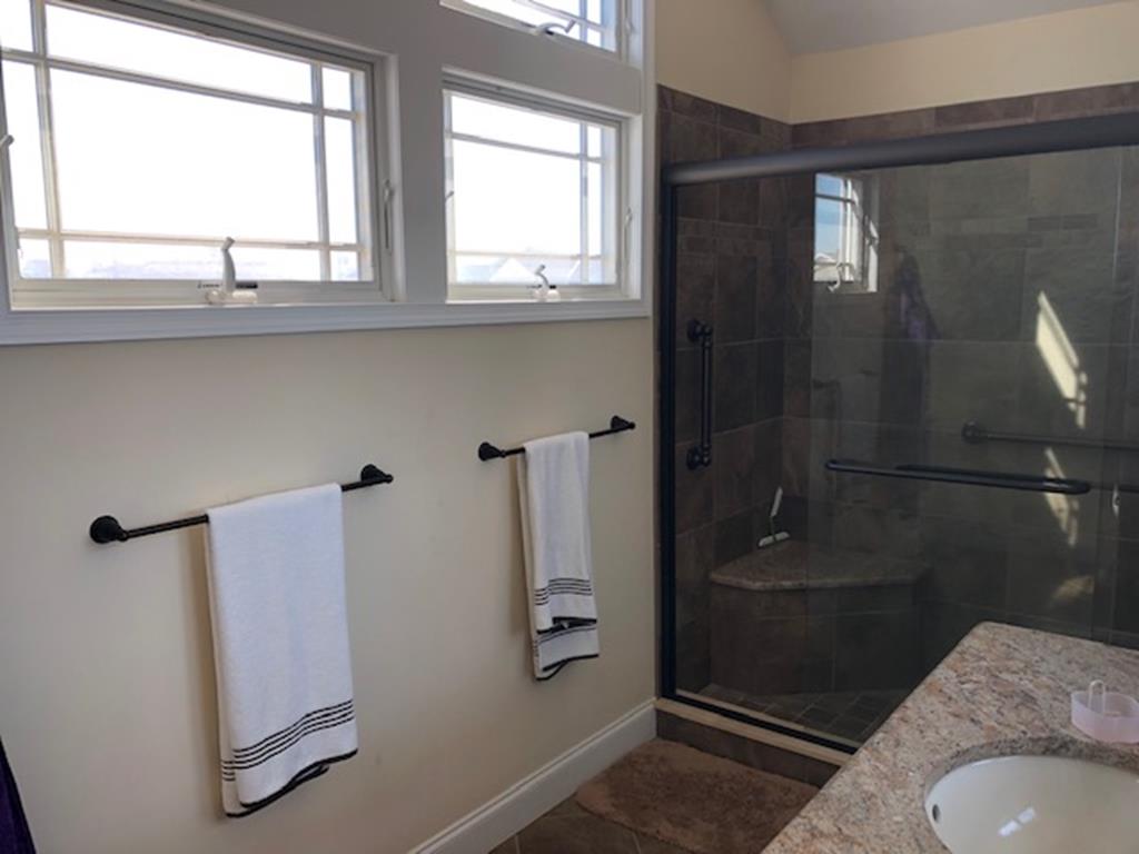 9106 Beach Avenue, Peahala Park (Ocean Side)