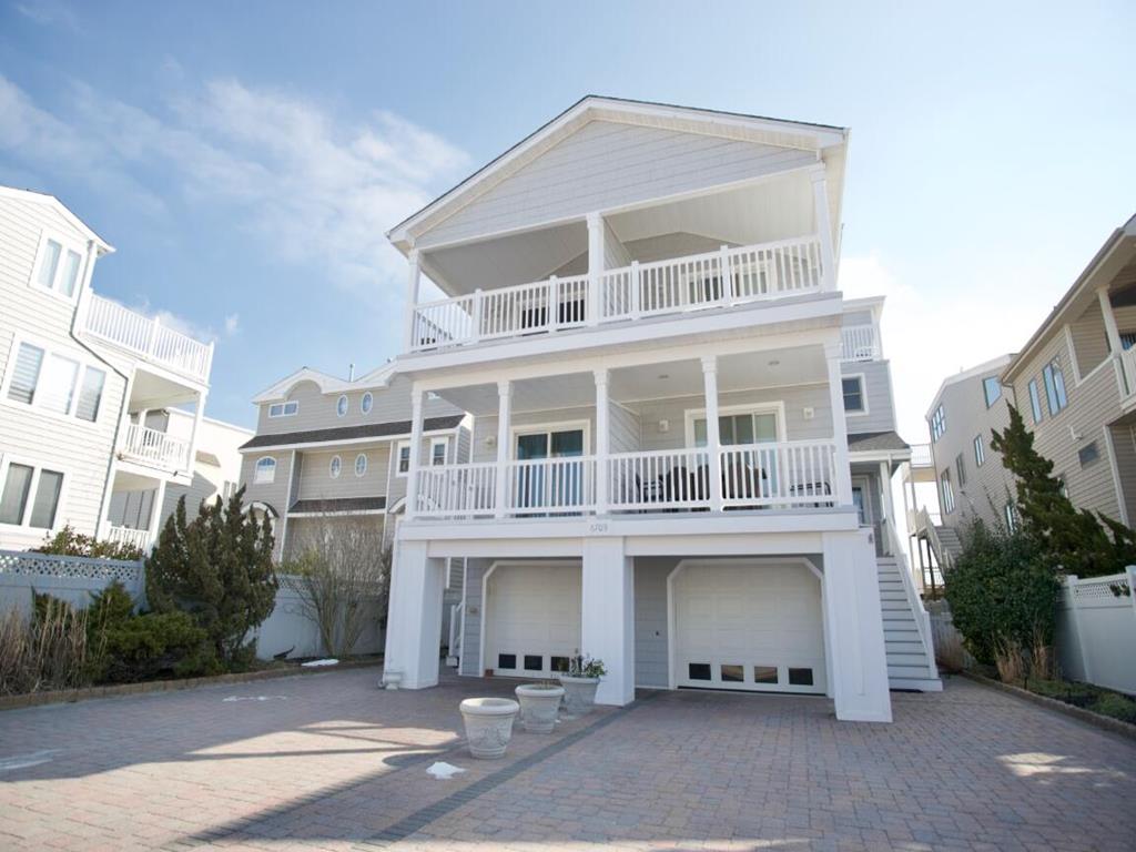 6709 Pleasure Avenue, Sea Isle City
