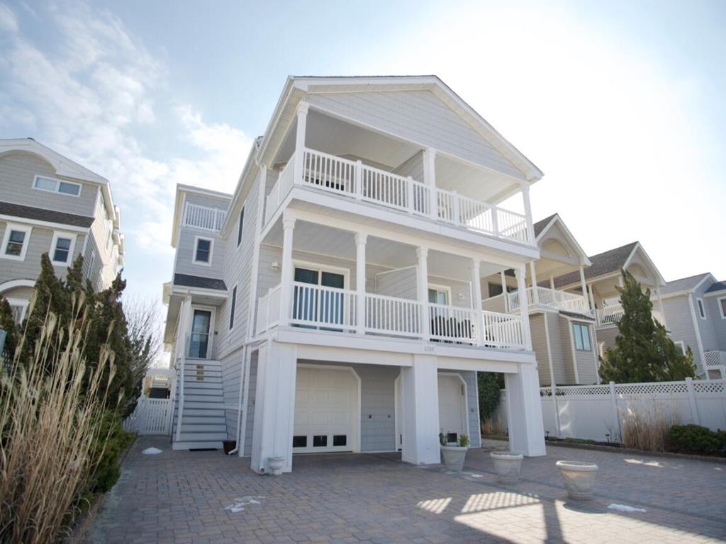 6709 Pleasure Avenue, Sea Isle City (Beach Front)