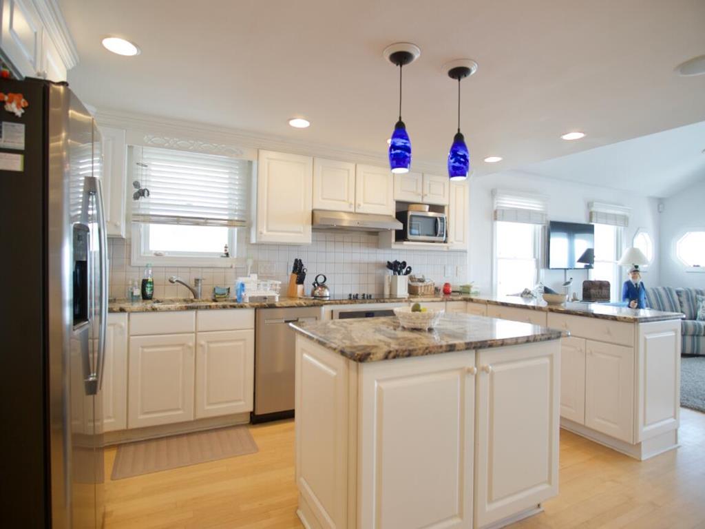 6709 Pleasure Avenue, Sea Isle City (Beach Front)