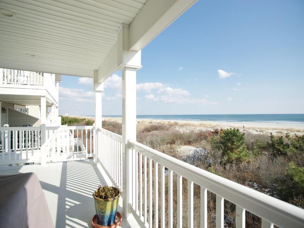 6709 Pleasure Avenue, Sea Isle City (Beach Front)