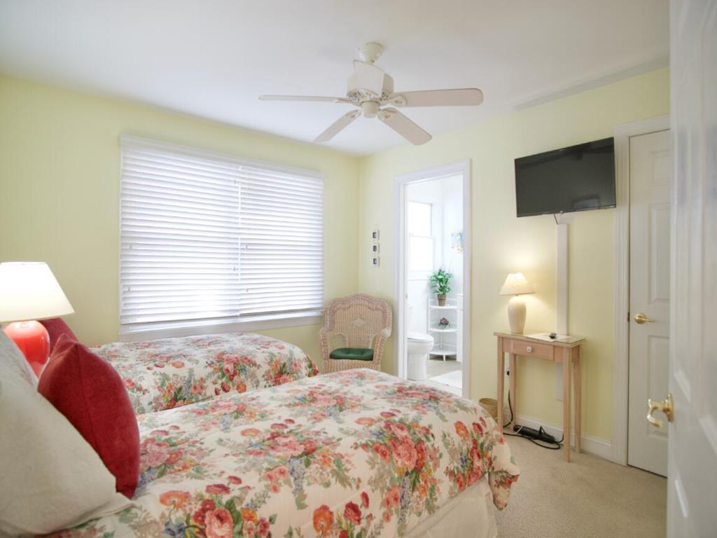 6709 Pleasure Avenue, Sea Isle City (Beach Front)