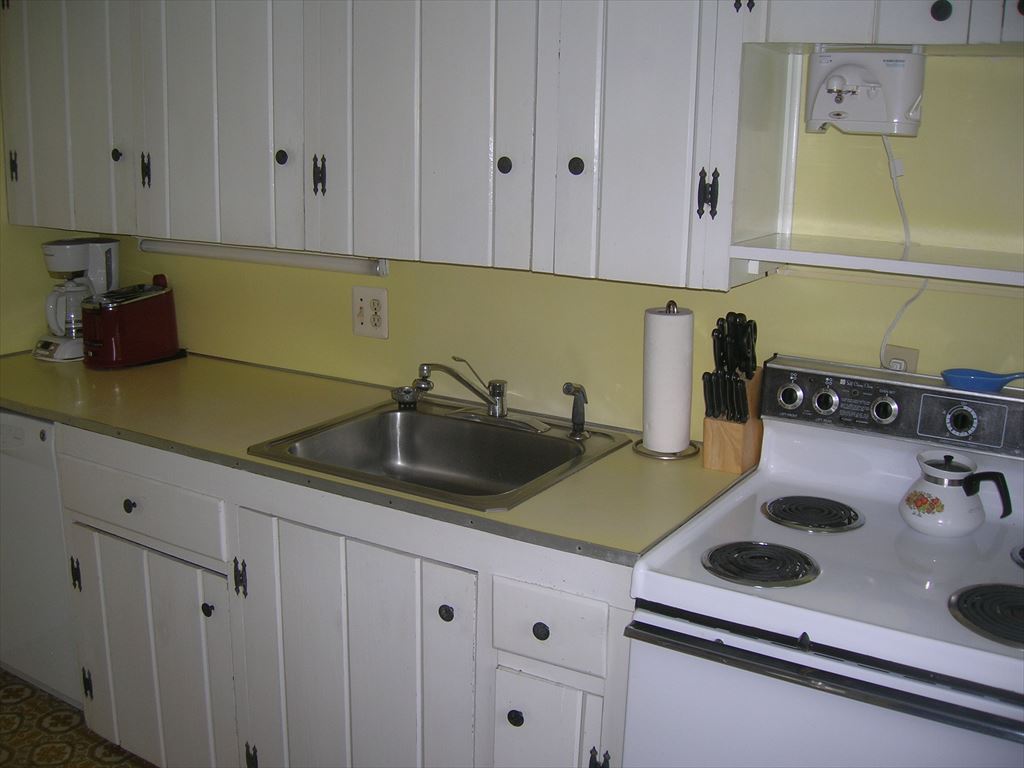 201 Chatsworth Avenue, Beach Haven (Ocean Side)