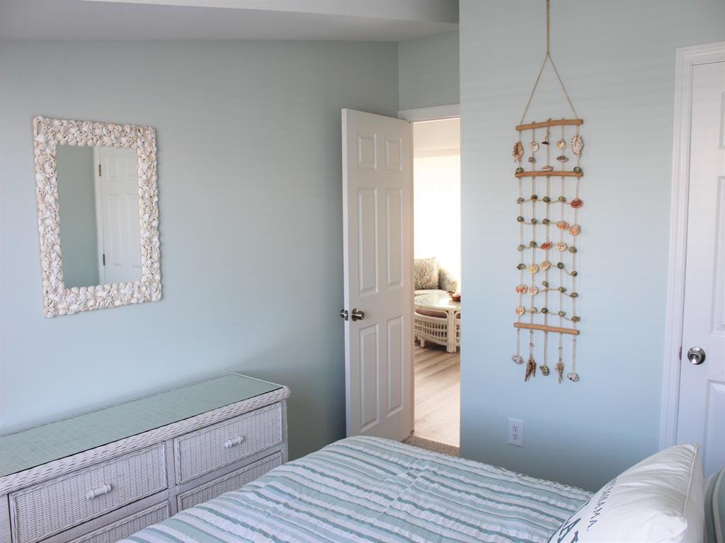 17 42nd Street, Sea Isle City (Beach Block)