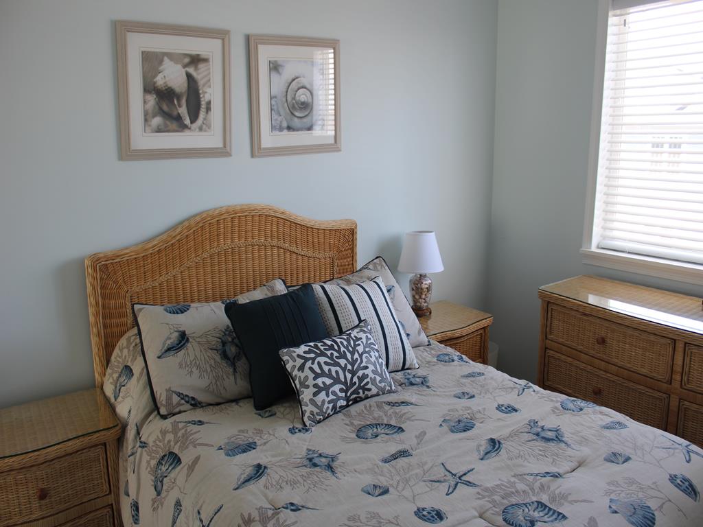 17 42nd Street, Sea Isle City (Beach Block)