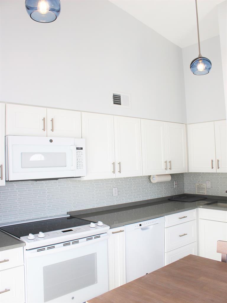 17 42nd Street, Sea Isle City (Beach Block)