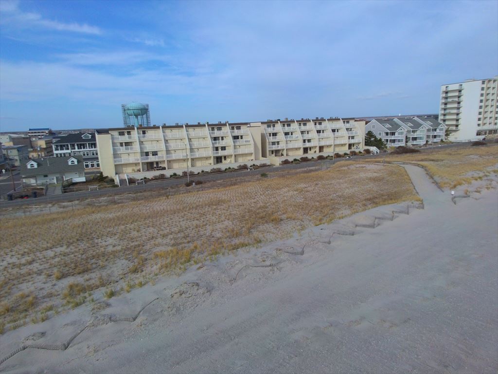 3901 Promenade - Picture 