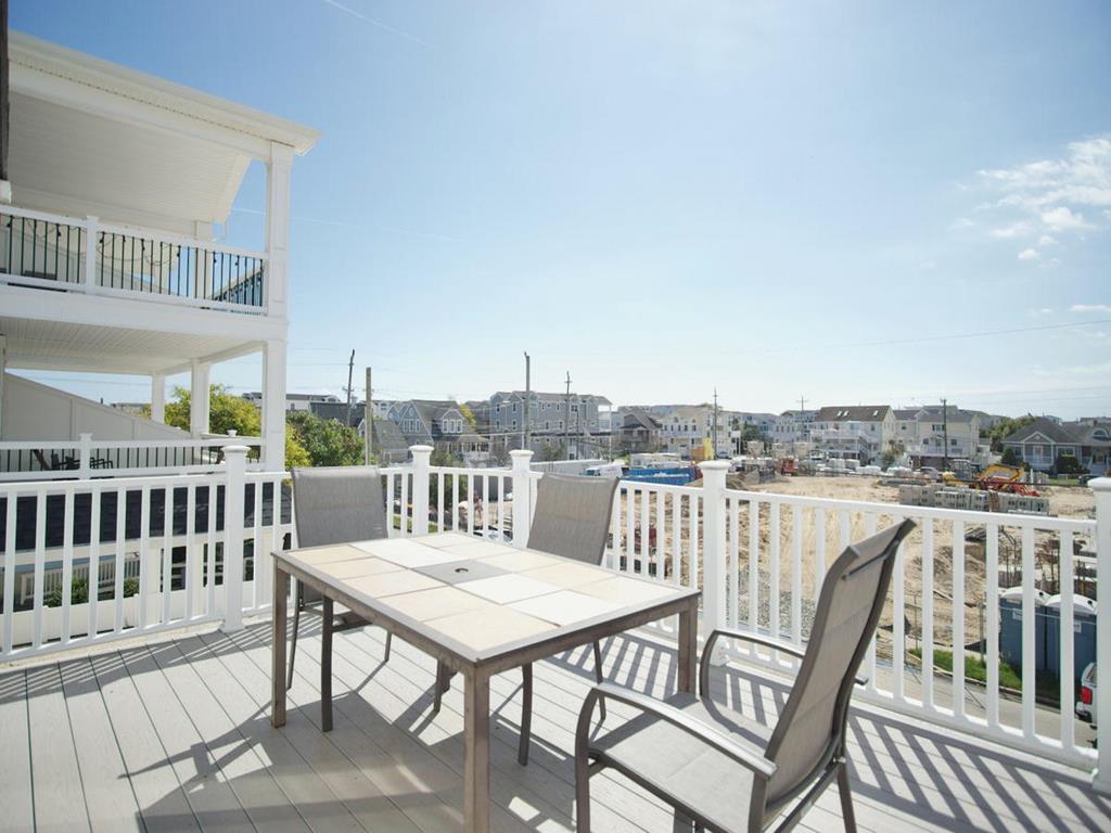 215 45th Street, Sea Isle (Center)
