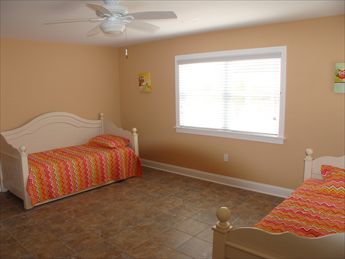 5709 Landis, Sea Isle City (Beach Block)