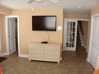 5709 Landis, Sea Isle City (Beach Block)