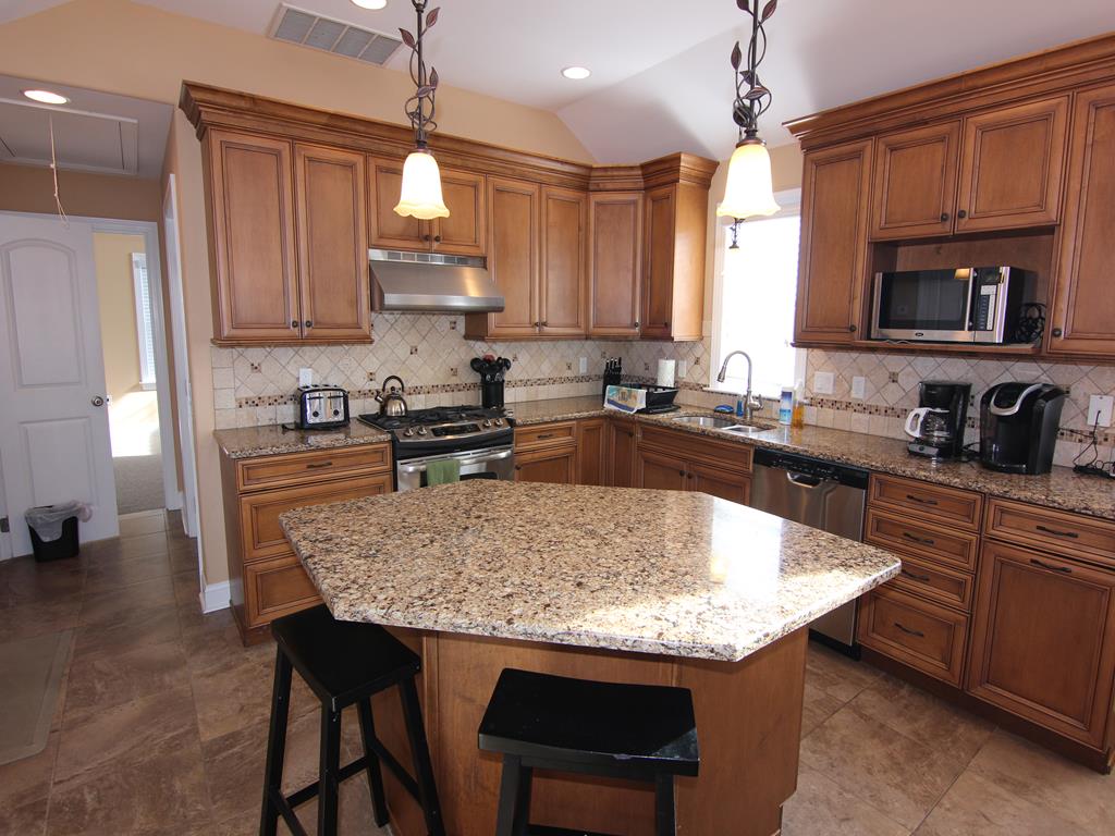 5709 Landis, Sea Isle City (Beach Block)