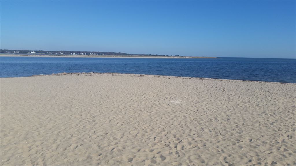 Nantucket Sound Beaches and Cape Cod Bay nearby!! BEACH PASS INCLUDED