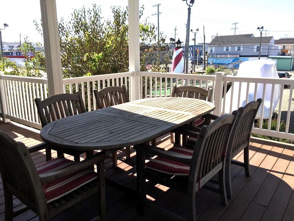 102 W 23rd Street, Ship Bottom (Bay Side)