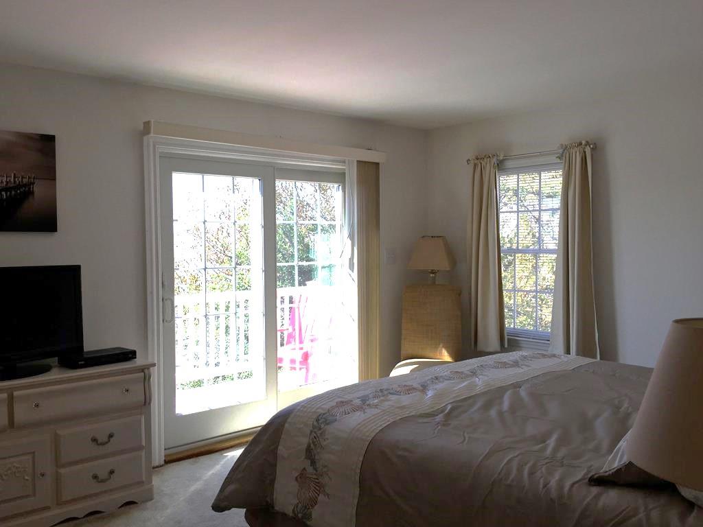 102 W 23rd Street, Ship Bottom (Bay Side)