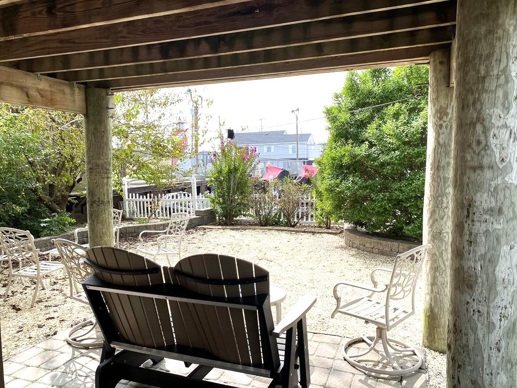 102 W 23rd Street, Ship Bottom (Bay Side)