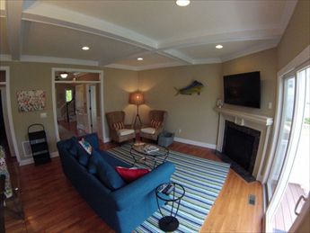 New Home Close to Beach and Town | Photo 5