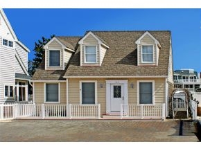 107 E Muriel Avenue, Beach Haven Park