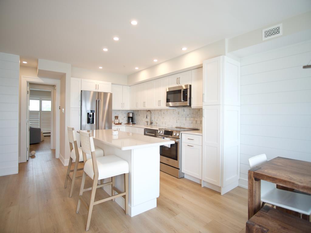 9400 Roberts Avenue, Sea Isle City (Bay Front)
