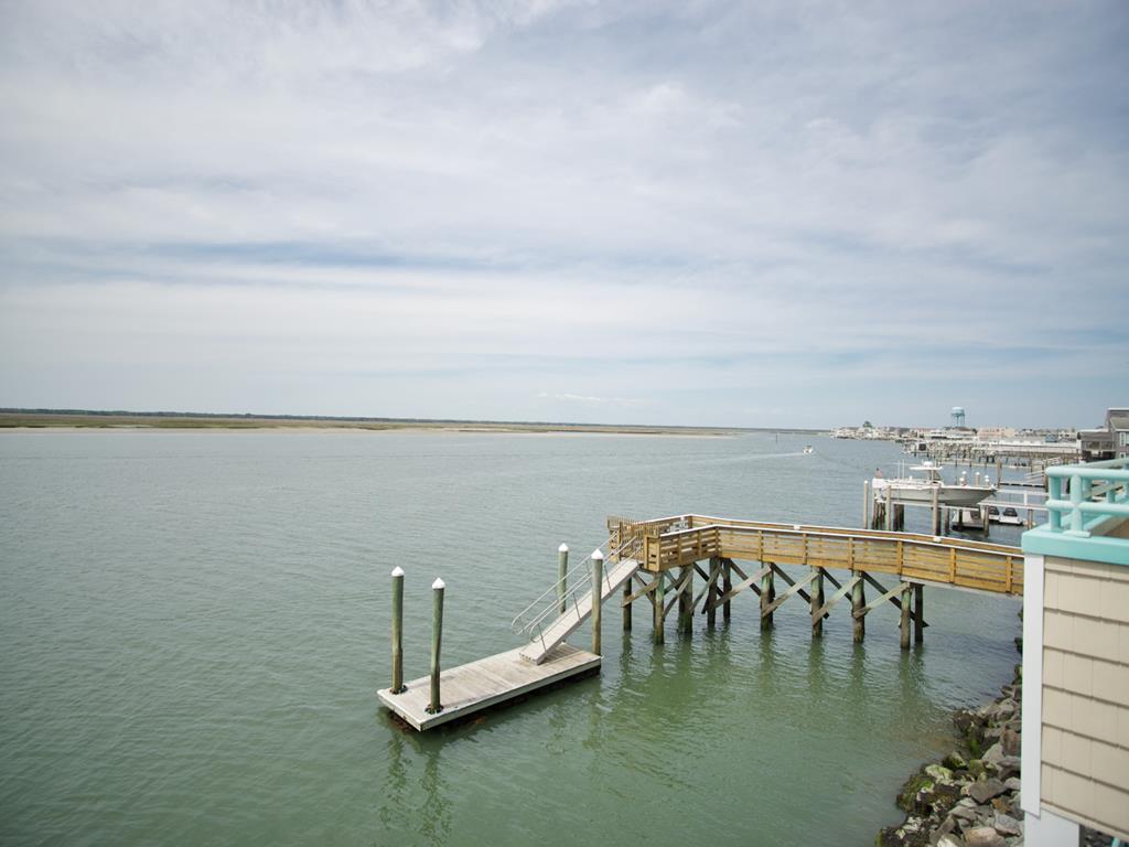 9400 Roberts Avenue, Sea Isle City (Bay Front)