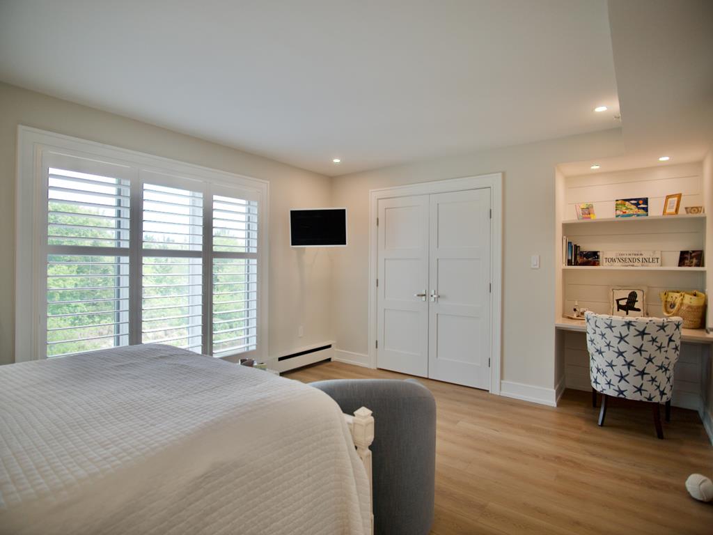 9400 Roberts Avenue, Sea Isle City (Bay Front)
