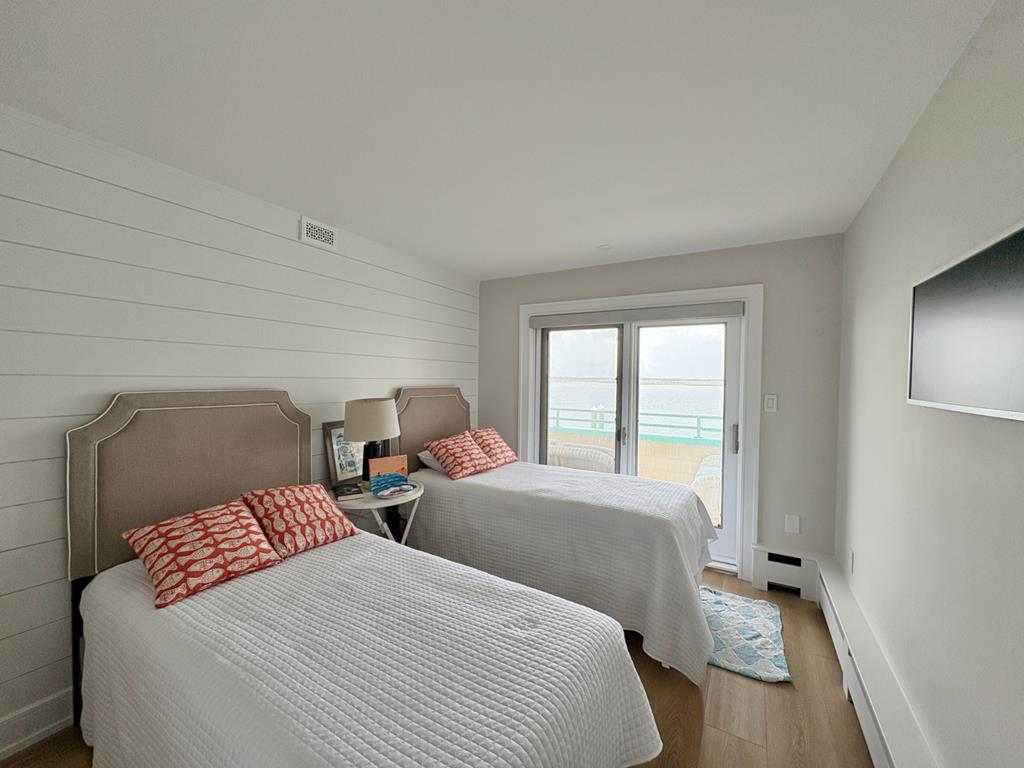 9400 Roberts Avenue, Sea Isle City (Bay Front)