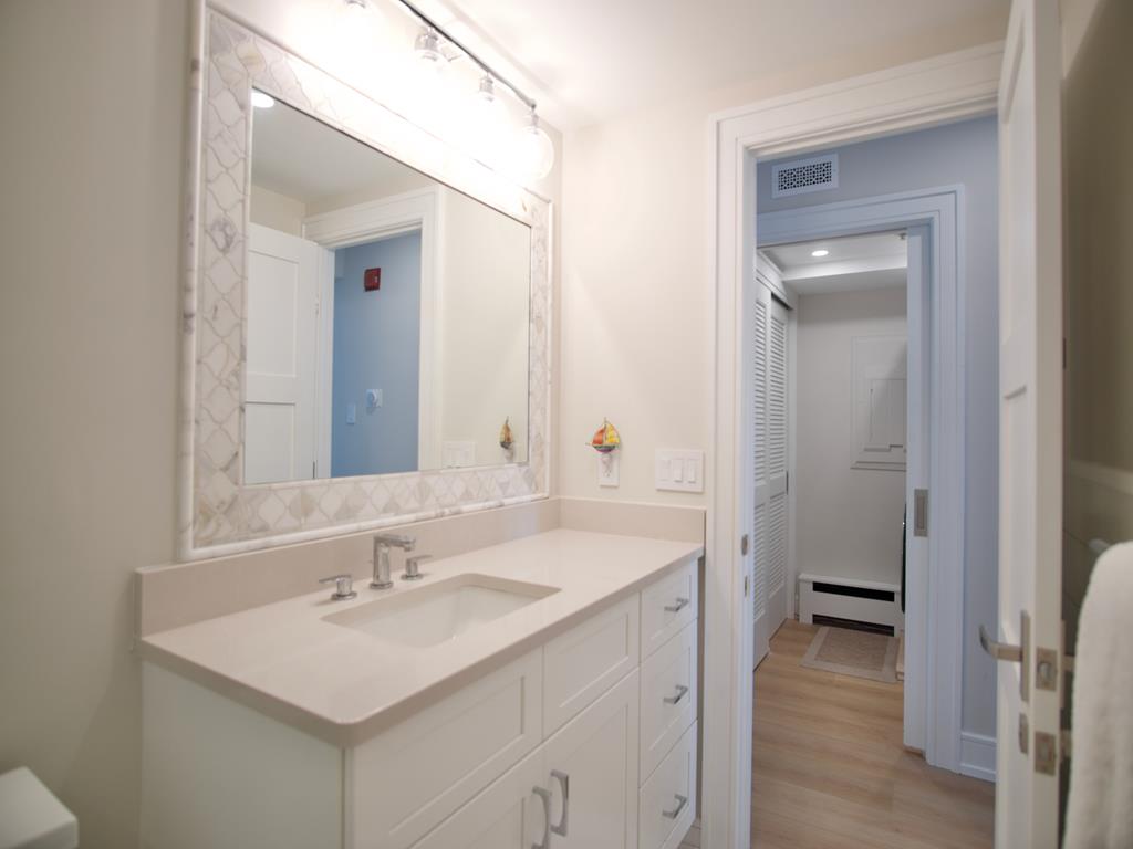 9400 Roberts Avenue, Sea Isle City (Bay Front)