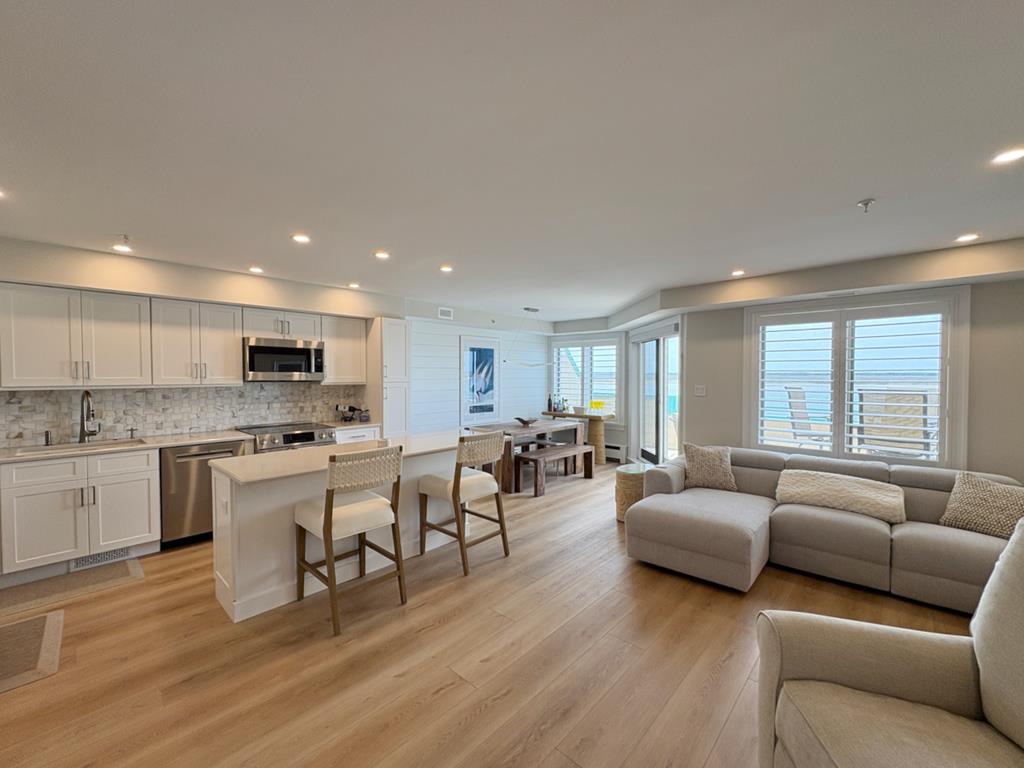 9400 Roberts Avenue, Sea Isle City (Bay Front)