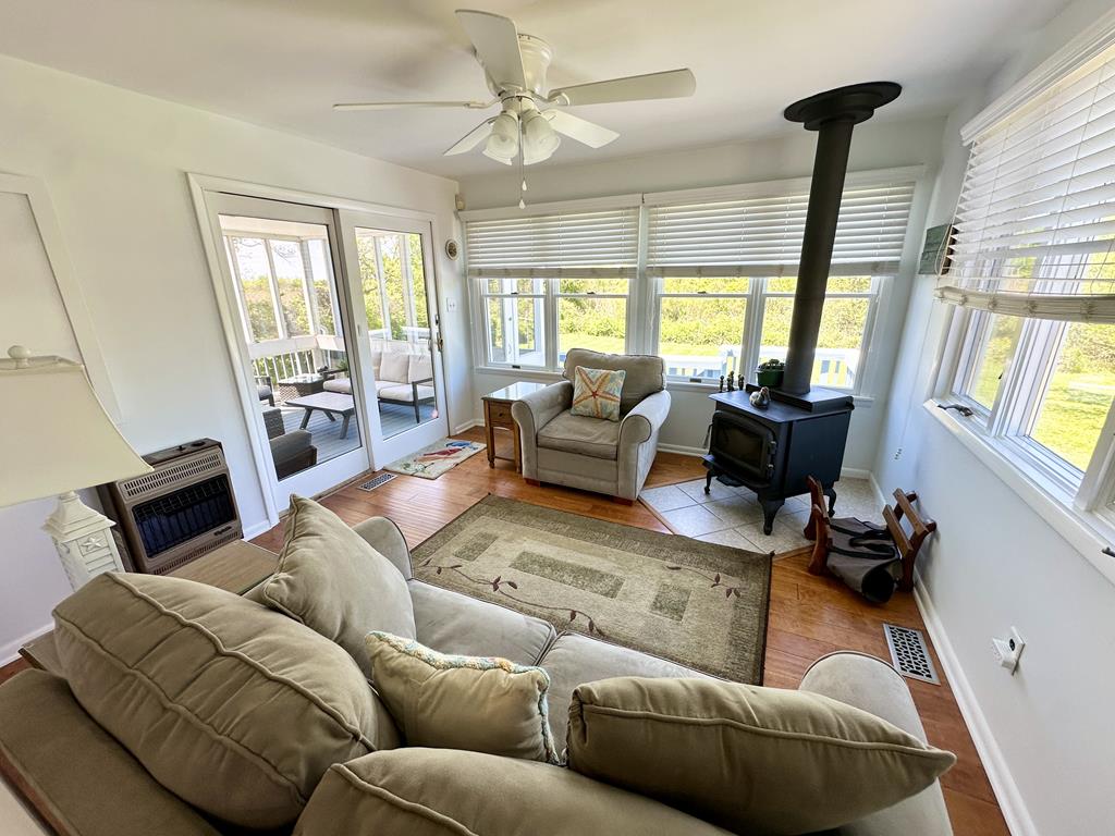 324 First Ave | Photo 9