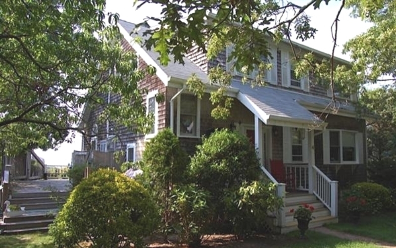 For Lease 114 Park Street, Oak Bluffs, MA 02557, Waterview 5 Beds