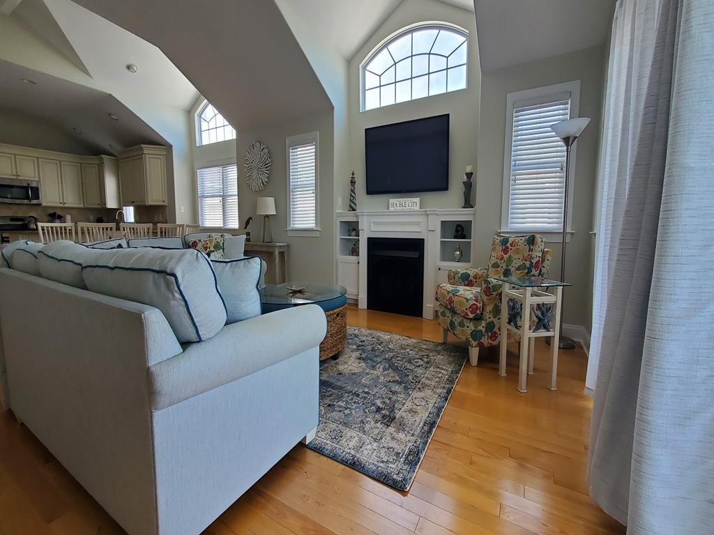 128 47th St - Picture 