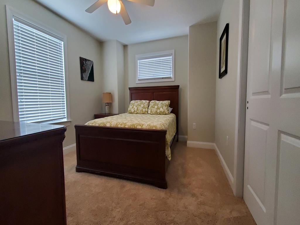 128 47th St - Picture 
