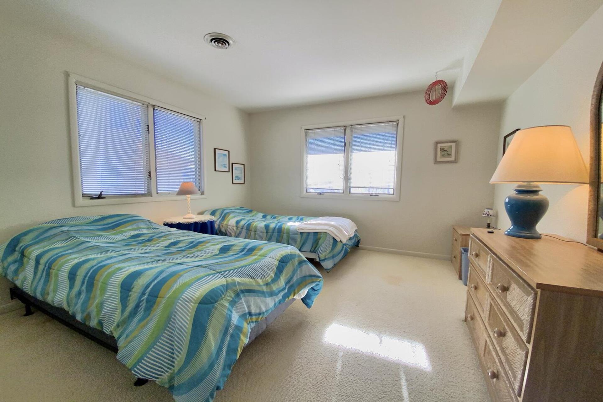 65 West 8th Street - Picture 13